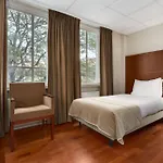 מלון Nh Eindhoven Conference Centre Koningshof ולדהובן