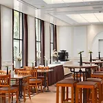 מלון Nh Eindhoven Conference Centre Koningshof 4*