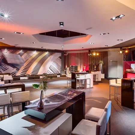 Hotel Nh Eindhoven Conference Centre Koningshof 4*