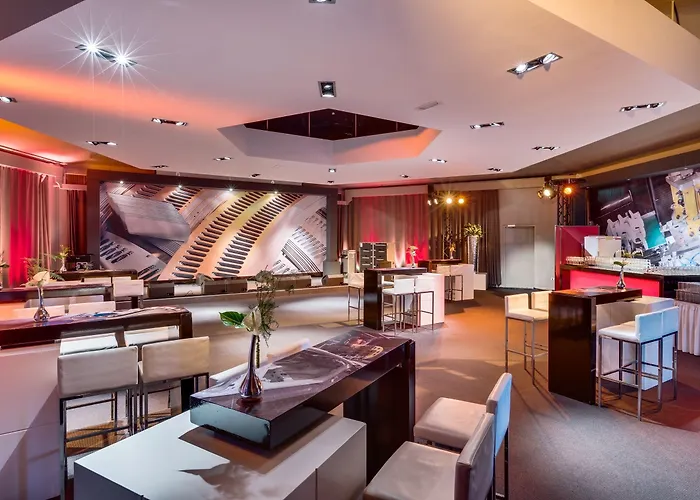 Hotel Nh Eindhoven Conference Centre Koningshof 4*